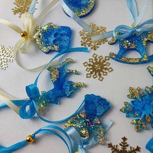 Set of 10 Resin christmas ornament.Snowflake ornament. Christmas gift.Snowflake ornament Christmas tree toys.Disco toys.