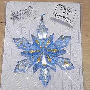 Epoxy resin snowflake